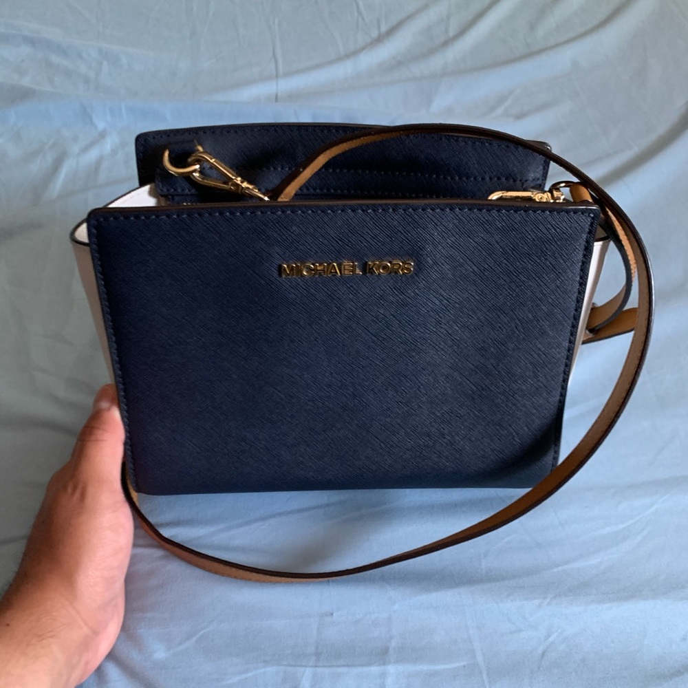 Micheal Kors crossbody